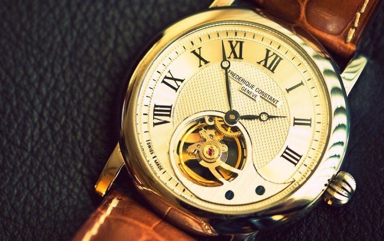 Karaliskie Frederique Constant pulkste i